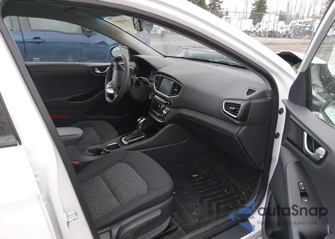 2019 Hyundai Ioniq Hybrid Blue z USA, uszkodzony, nr VIN KMHC65LCXKU174583